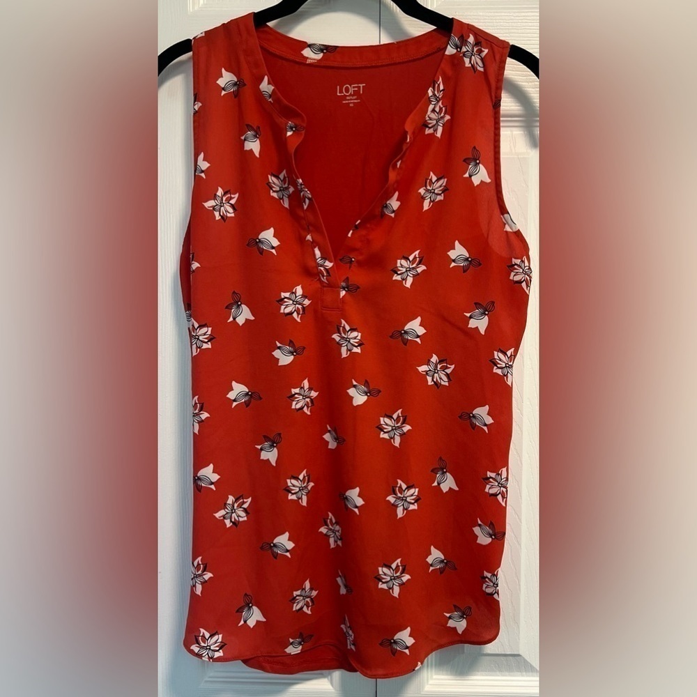 Women's LOFT Outlet Floral V Neck Sleeveless Blouse